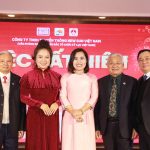 Hoa hậu Nhân ái Ngô Thị Hoàng Ngân và dấu ấn tri ân tại ngày hội tụ tinh hoa Kỷ lục Việt