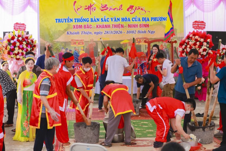 Hoa hậu Trí tuệ Phạm Duy và hành trình giữ hồn lễ hội quê hương