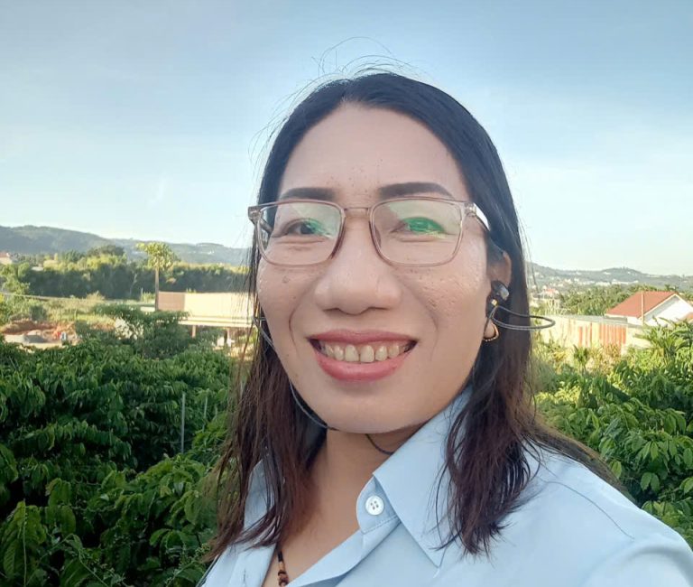 Nữ doanh nhân Nguyễn Phan Nguyệt Hằng: Người đứng sau sự phát triển của thương hiệu Cây giống Nữ Hoàng